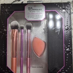 NIB Real Techniques gift set